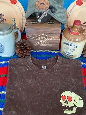 Peace of mind-“Loving Life”-Graphic Tee-Brown (M)
